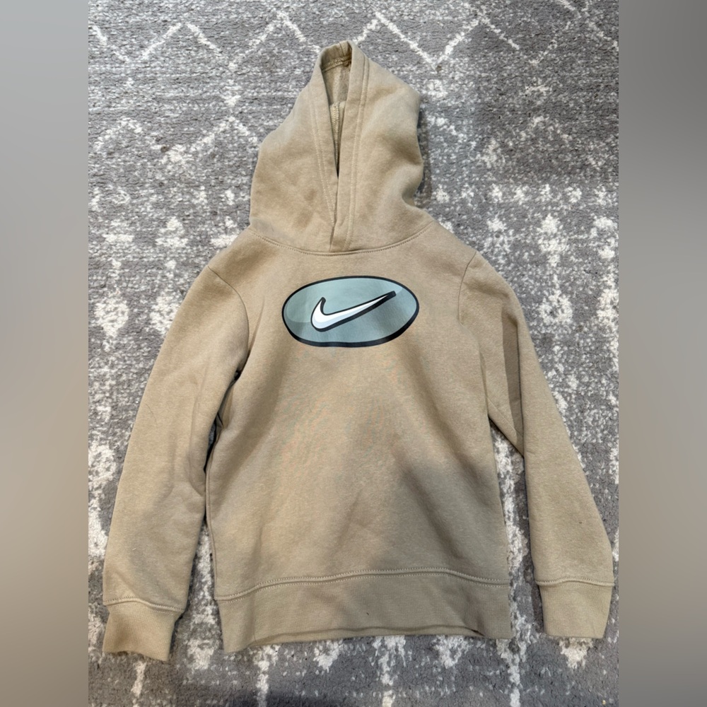 Boys Nike Beige Sweatshirt with Logo (4XS)